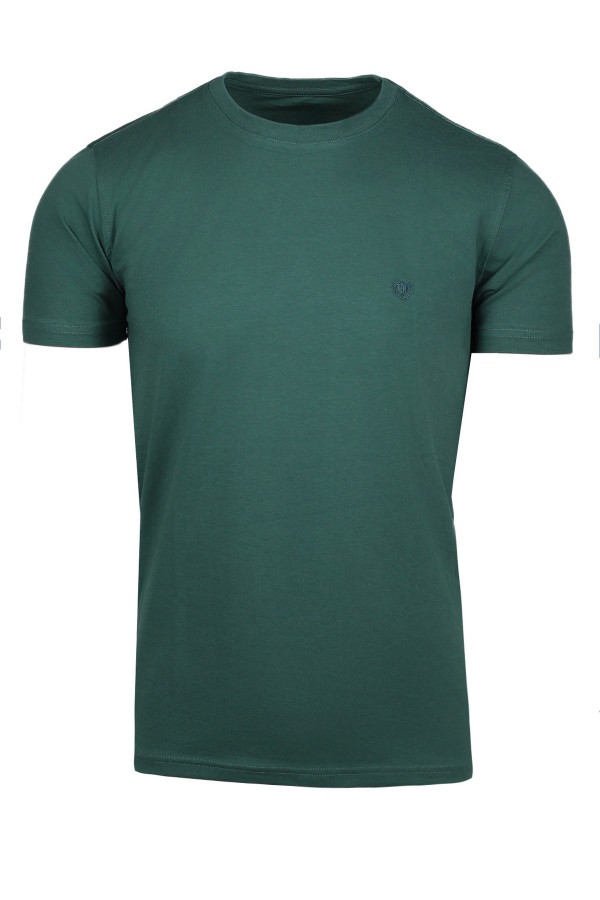 Man’s green cotton t-shirt 