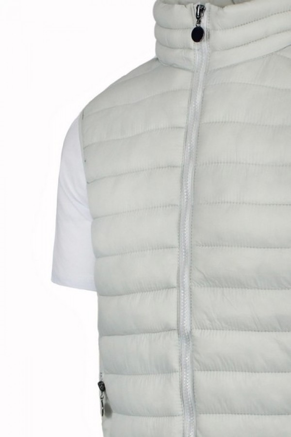 Man's ecru sleeveless jacket