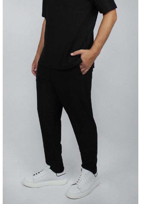 Man’s black trousers with elastic waist