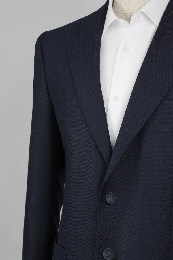  Man’s dark blue Blazer with detailed pockets mixed wool