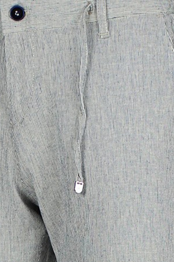 Mαn's light grey lines pants