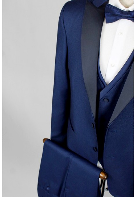 Man's blue suit mixed wool