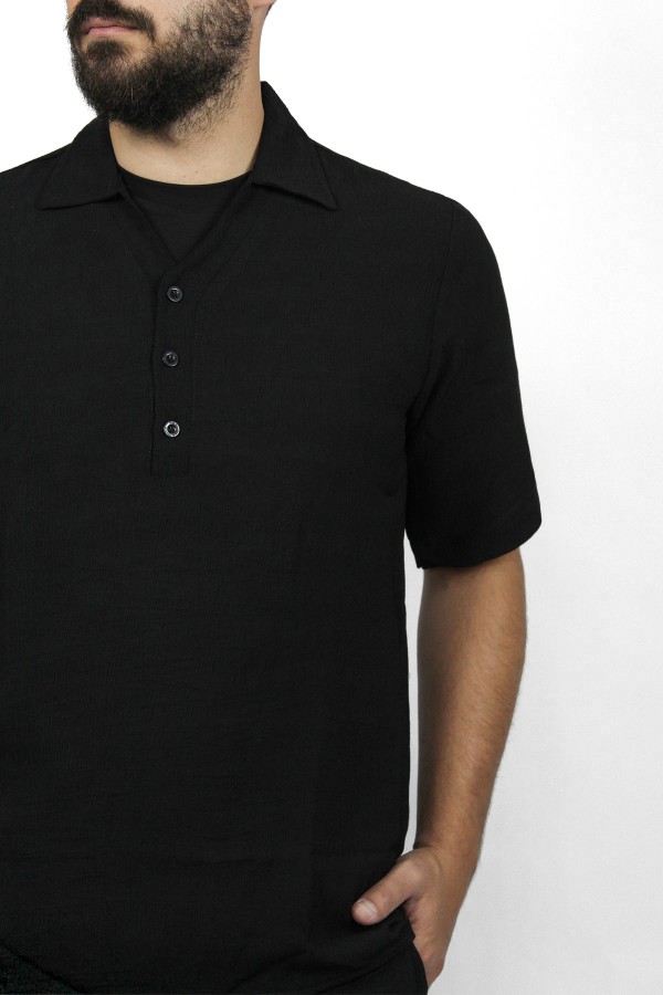 Man’s black oversized t-shirt 