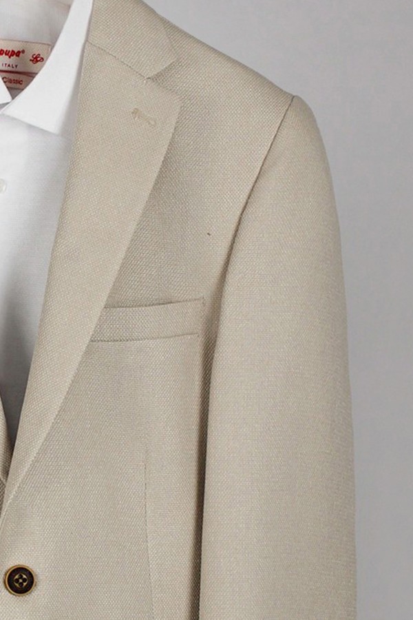  Man’s beige blazer with textured weave mixed wool