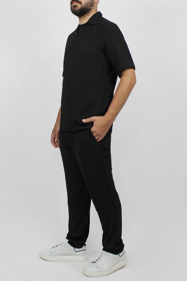 Man’s black  trousers with elastic waist