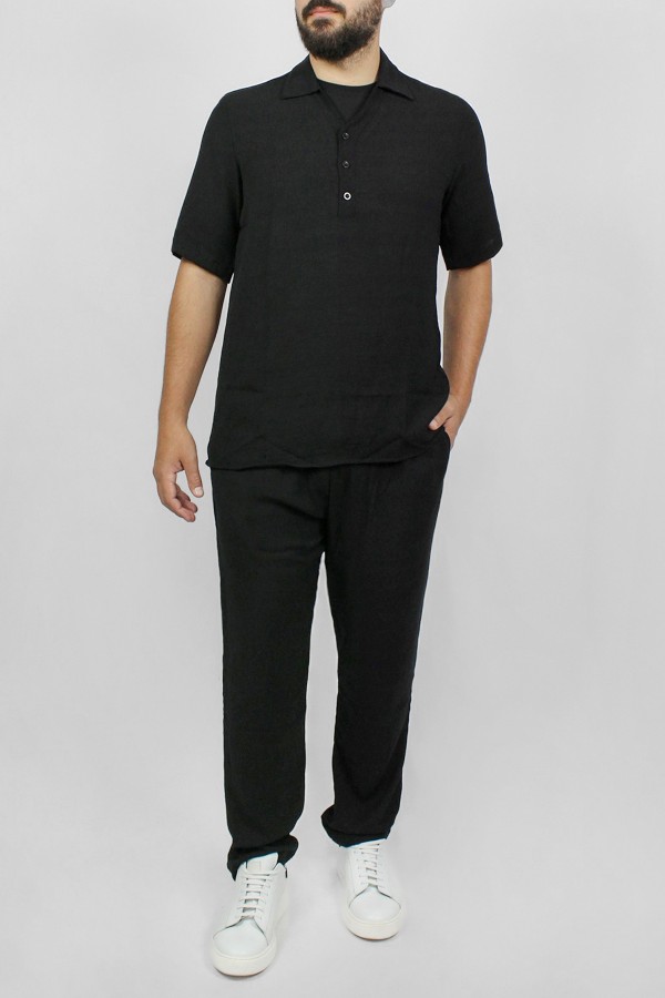 Man’s black  trousers with elastic waist