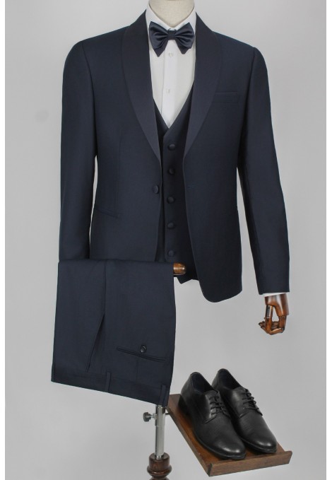 Man's dark blue suit mixed wool