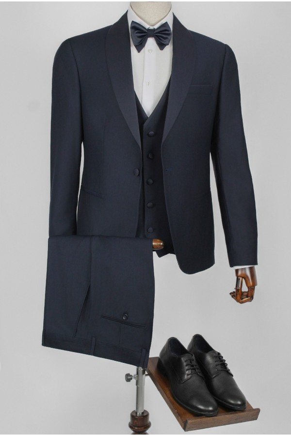 Man's dark blue suit mixed wool