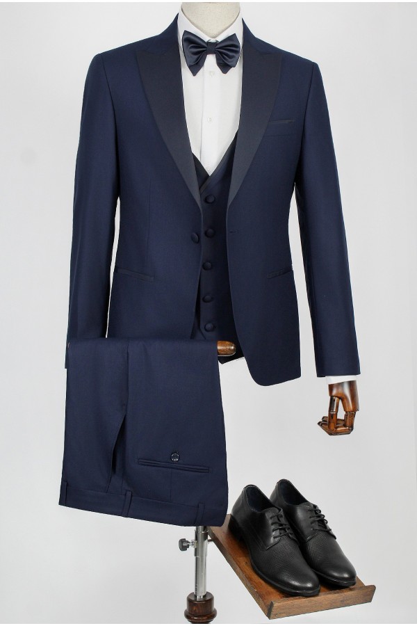 Man's dark blue suit mixed wool