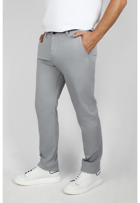 Man’s light grey chinos pants 