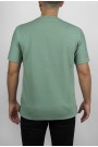  Man’s green oversized t-shirt 