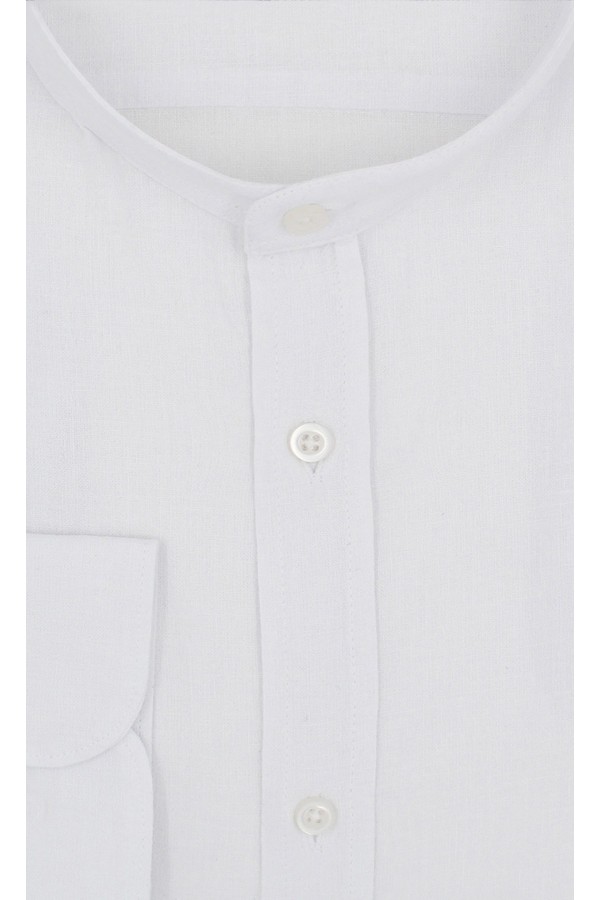 Man's white shirt mao