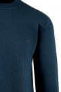 Man’s dark blue long -sleeved t-shirt