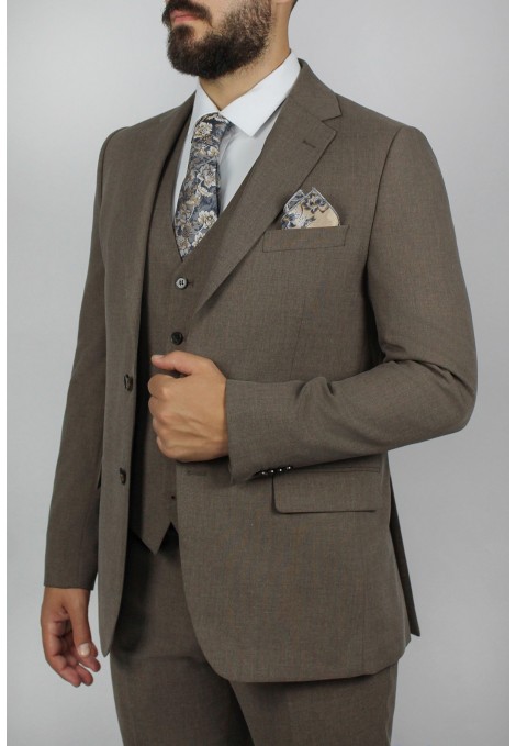 La pupa man's brown suit