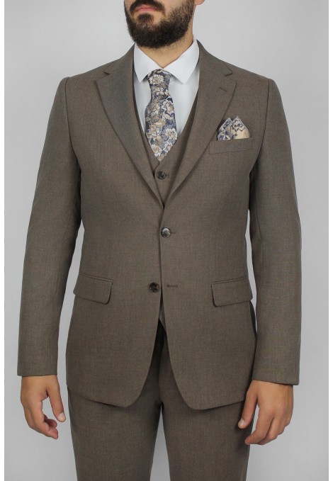 La pupa man's brown suit