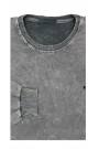 Man's grey  t-shirt