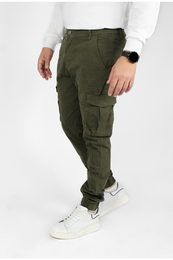 Man's khaki pants cargo