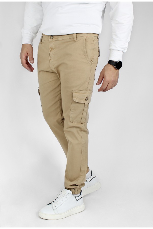 Man's beige pants cargo