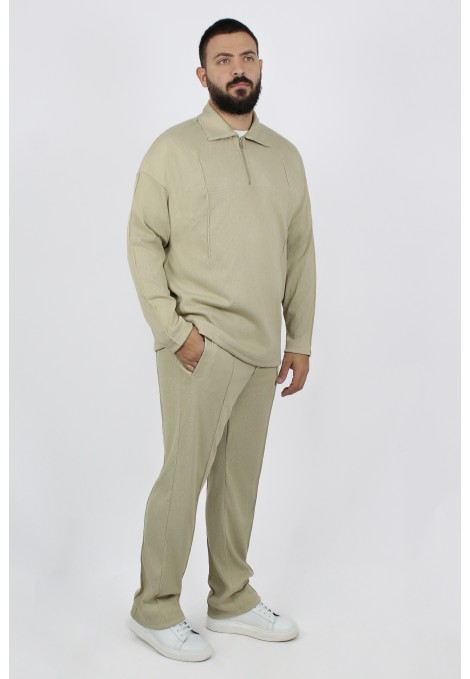 Man's beige oversize t-shirt with zipper