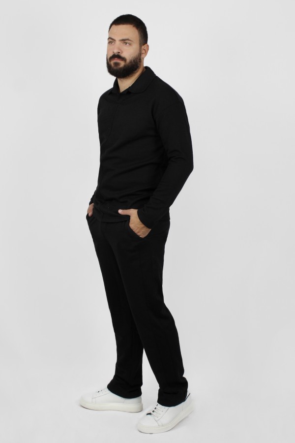 Man's black oversize pants