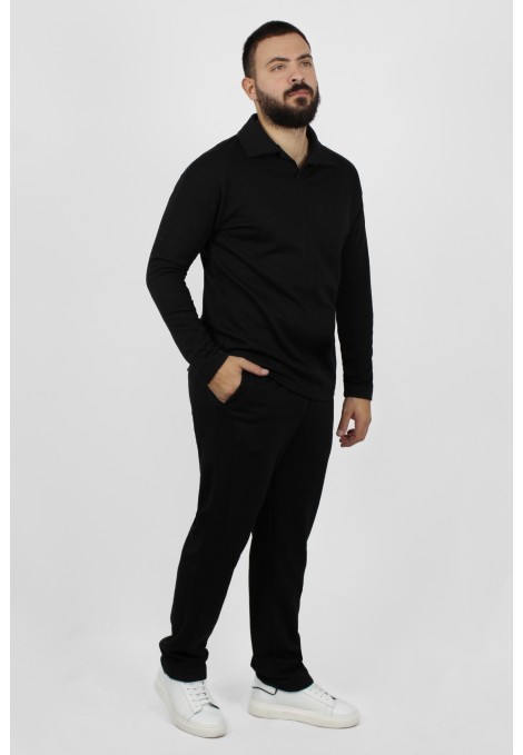 Man's black oversize pants