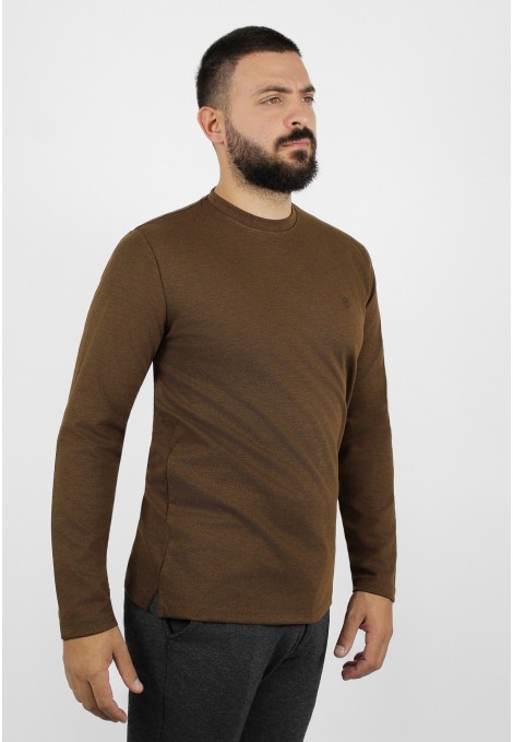 Man's brown cotton t-shirt