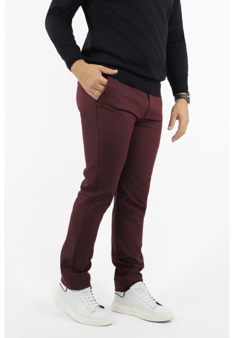  Man’s bordeuax chinos pants    