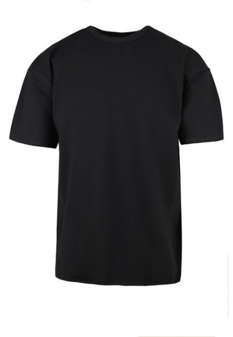 Man's black t-shirt oversized 