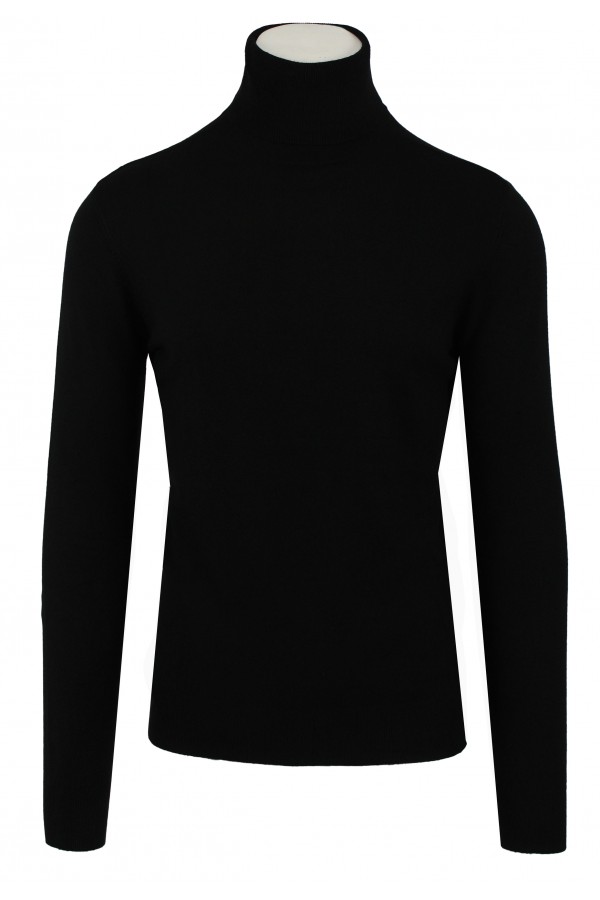 Man's black knitted t-shirt turtleneck 