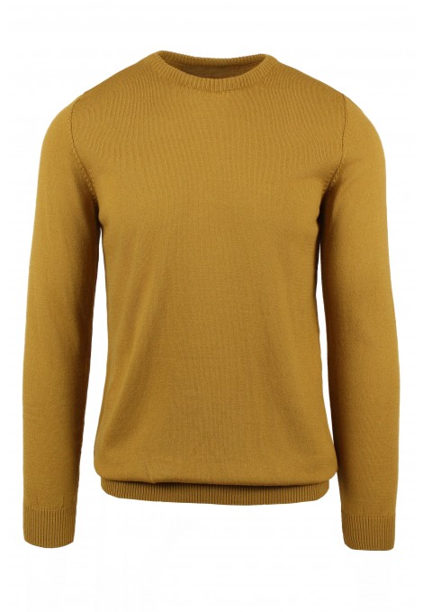 Man's mustard yellow knitted t-shirt