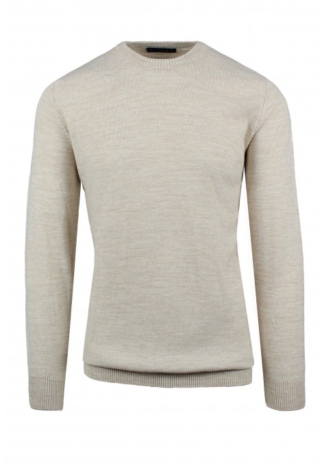 Man's beige knitted t-shirt