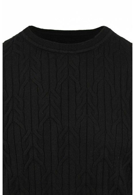 Man's black knitted t-shirt