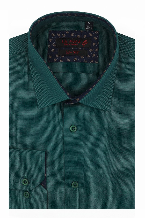 Man's green shirt slim fit