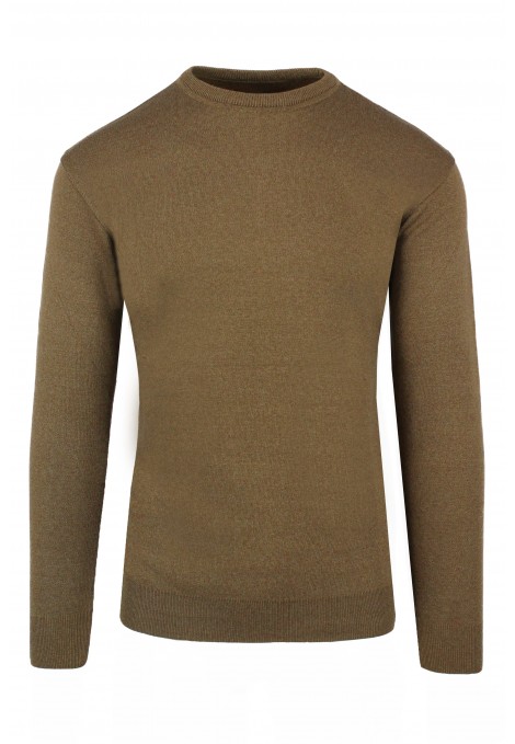 Man's brown knitted t-shirt