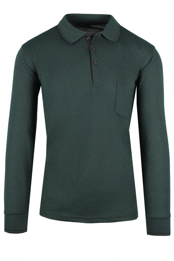 Man's dark green t-shirt polo