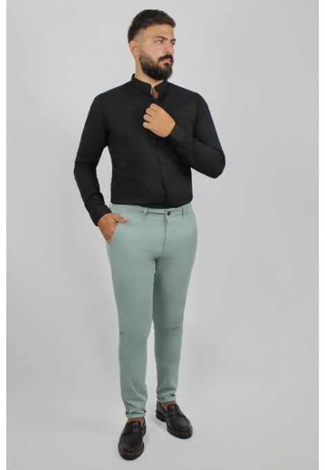 Man's green chinos pants 