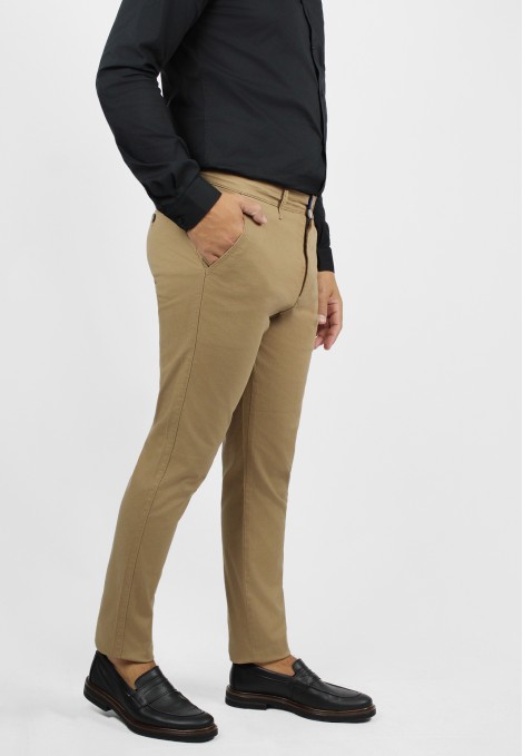 Man's camel chinos pants 