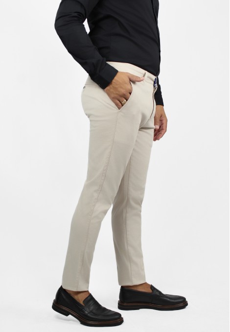 Man's ecru chinos pants 