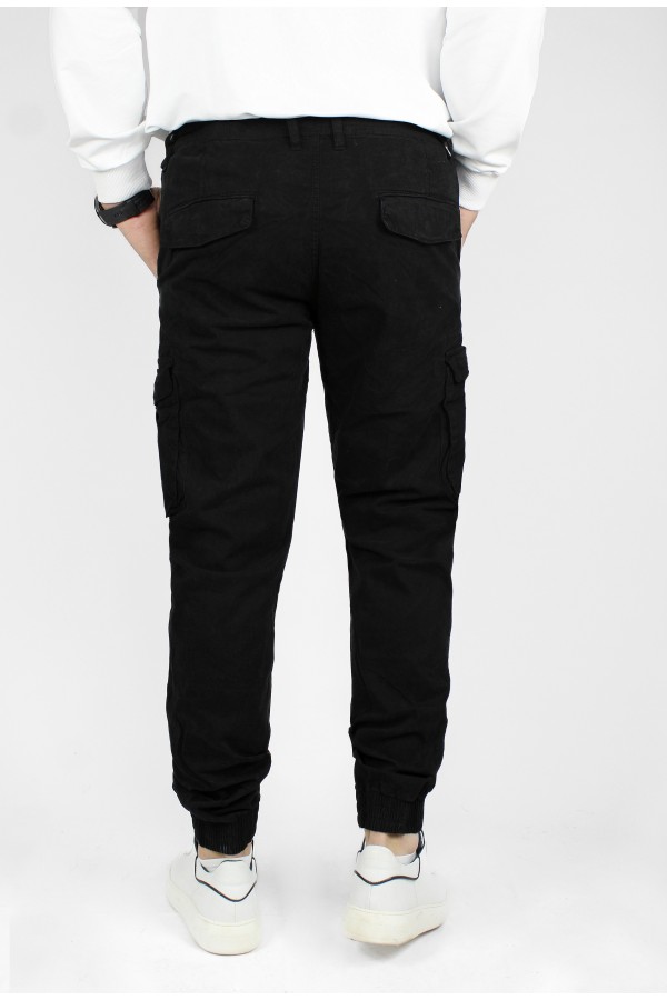 Man's black pants cargo