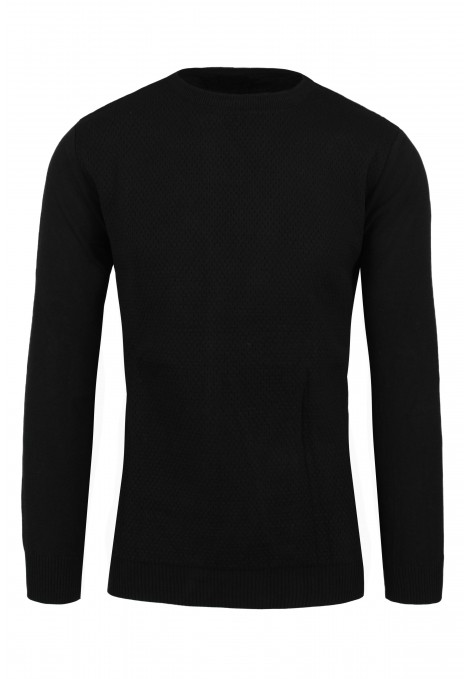 Man's black knitted t-shirt